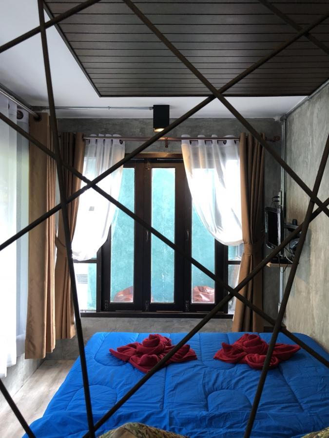 Baan Rom Talay Made' Hotel Koh Samet Exterior photo